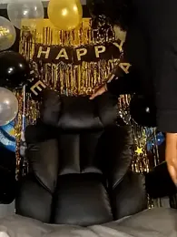 AmazonianMistress stripchat stream image