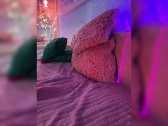 Sugarbaby33 bongacams stream image