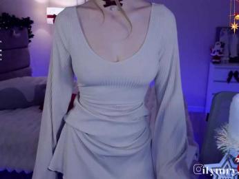 fymryn bongacams stream image