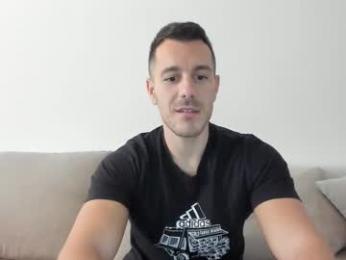 roberto4ever chaturbate stream image, 10.01.2026 10:50
