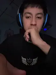 Stiven_017 stripchat stream image