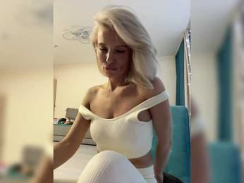 -Molly- bongacams stream image, 01.03.2025 13:20