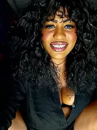 AmazonianMistress stripchat stream image