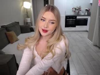 cute18cute chaturbate stream image