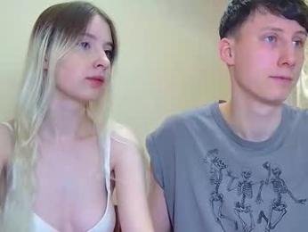 williamandmia chaturbate stream image