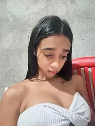 Zoe_Sweett18 stripchat stream image, 19.01.2026 18:20