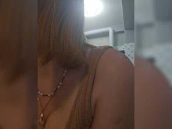 Pink-Lips bongacams stream image