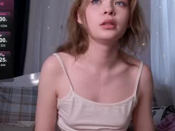 caramelangels chaturbate stream image, 22.01.2026 04:10