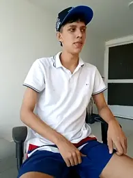 Alayn_sexy_ayes stripchat stream image