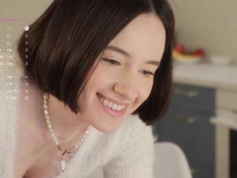 MissEssie bongacams stream image