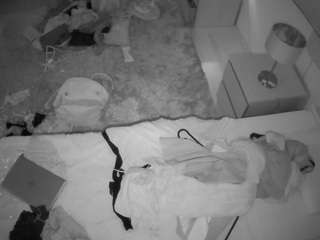 voyeurcam-julmodels-whitebed-3 camsoda stream image, 18.01.2026 22:00