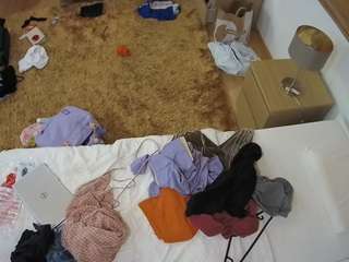 voyeurcam-julmodels-whitebed-3 camsoda stream image, 18.01.2026 22:00