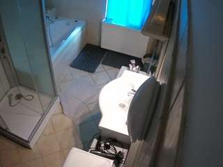 voyeurcam-julmodels-bath-2nd-2 camsoda stream image, 14.01.2026 15:30