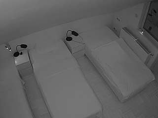 voyeurcam-julmodels-bed-7 camsoda stream image, 14.01.2026 15:30