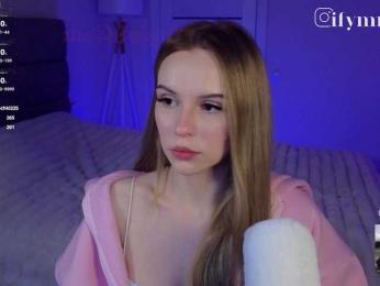 fymryn bongacams stream image