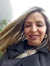 _Abril-Office1 stripchat stream image