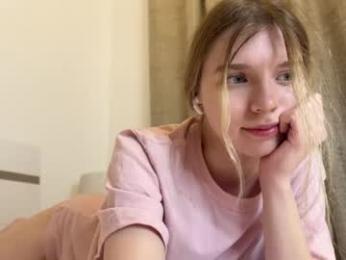 chloe_show chaturbate stream image