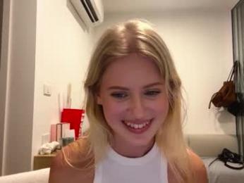 laraineprada chaturbate stream image