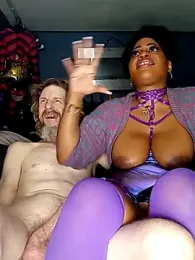 AmazonianMistress stripchat stream image