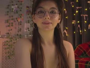 little_poetry chaturbate stream image