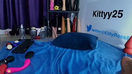 kittyy25 stripchat stream image