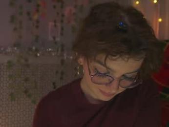 little_poetry chaturbate stream image