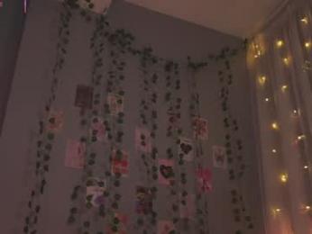 little_poetry chaturbate stream image