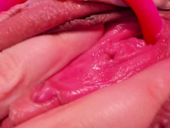 teeencute bongacams stream image