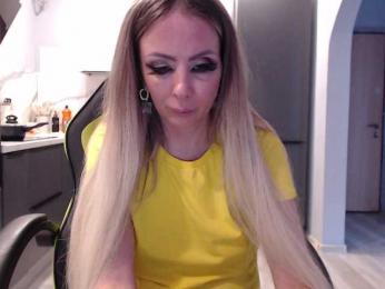 blondalina bongacams stream image
