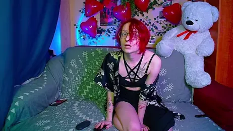 TrickyKitsune stripchat stream image