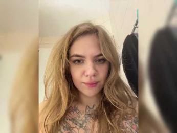 -Tiki-Riki- bongacams stream image