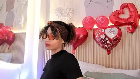 daiana_curly stripchat stream image