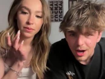 thekiraskys chaturbate stream image