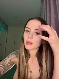 Alina_Vibe_Me stripchat stream image