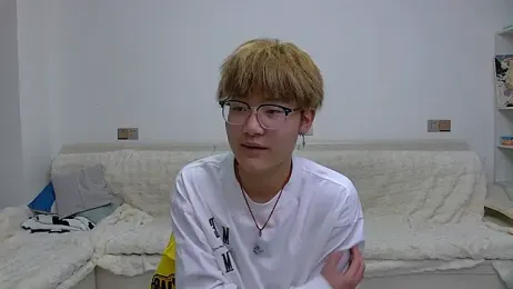 KK-cuteboy stripchat stream image, 18.02.2026 11:10