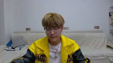 KK-cuteboy stripchat stream image, 18.02.2026 11:10