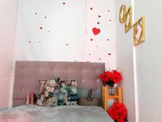 emma-foxx1 camsoda stream image