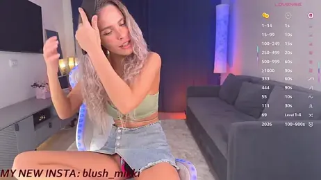 mikkixmeow stripchat stream image