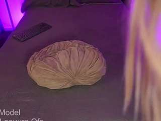 laauura camsoda stream image