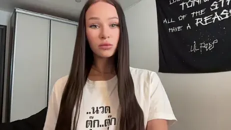 ur_molly stripchat stream image