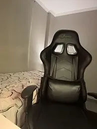 MisFrekcles_ stripchat stream image