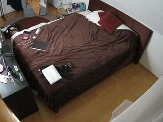 voyeurcam-julmodels-whitebed-2 camsoda stream image, 20.02.2026 19:00