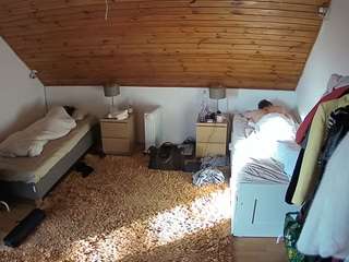 voyeurcam-julmodels-whitebed-3 camsoda stream image, 20.02.2026 19:00