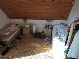voyeurcam-julmodels-whitebed-3 camsoda stream image, 20.02.2026 19:00