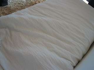 voyeurcam-julmodels-whitebed-4 camsoda stream image