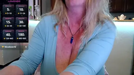 JennaDeluxe stripchat stream image