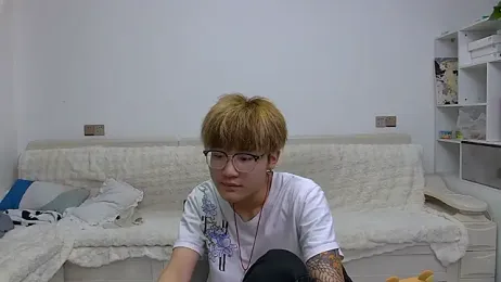 KK-cuteboy stripchat stream image, 25.02.2026 10:50