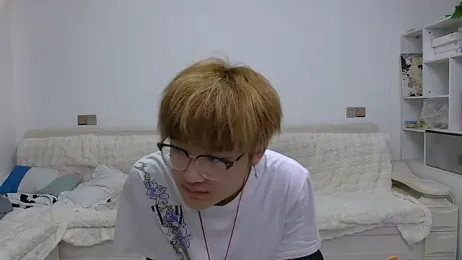 KK-cuteboy stripchat stream image, 25.02.2026 10:50