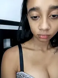 Zoe_Sweett18 stripchat stream image, 25.02.2026 23:30