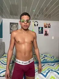 Mike_and_Rayan stripchat stream image, 01.03.2026 02:00